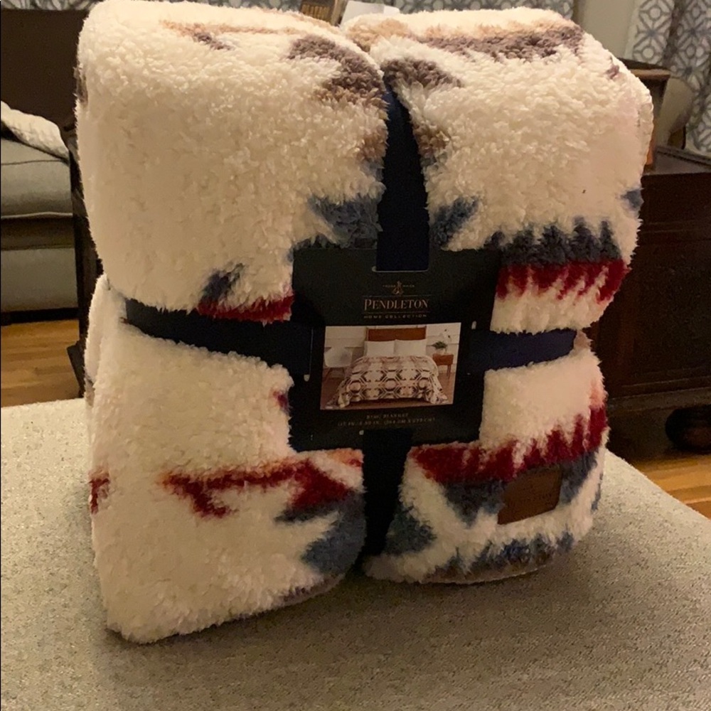 Pendleton King Blanket